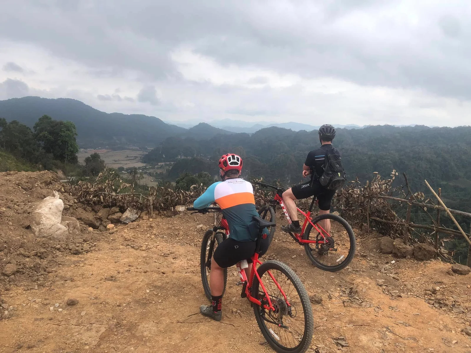 Cycling from Hanoi to Luang Prabang Tour 15 Days